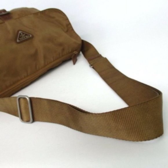 Prada BT8994 Shoulder Bag💥PRICE DROP💥 - Picture 4 of 9